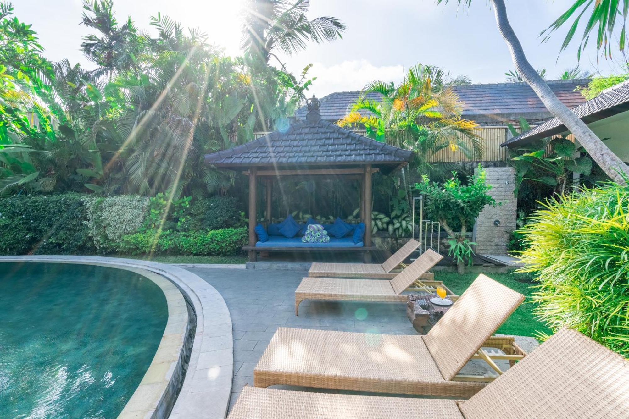 Villa Aveli Seminyak Exteriör bild