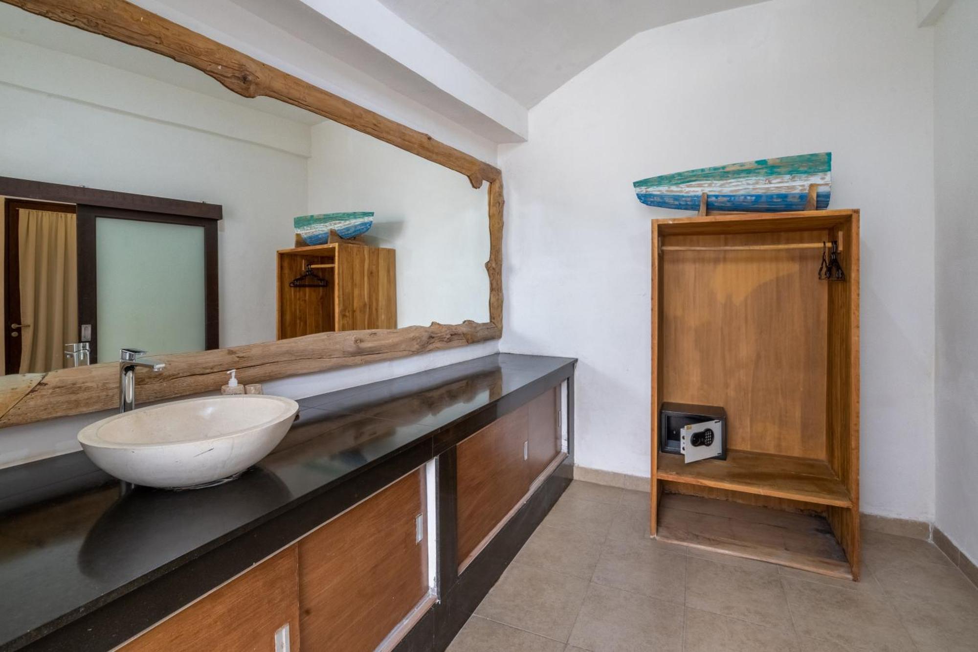 Villa Aveli Seminyak Exteriör bild