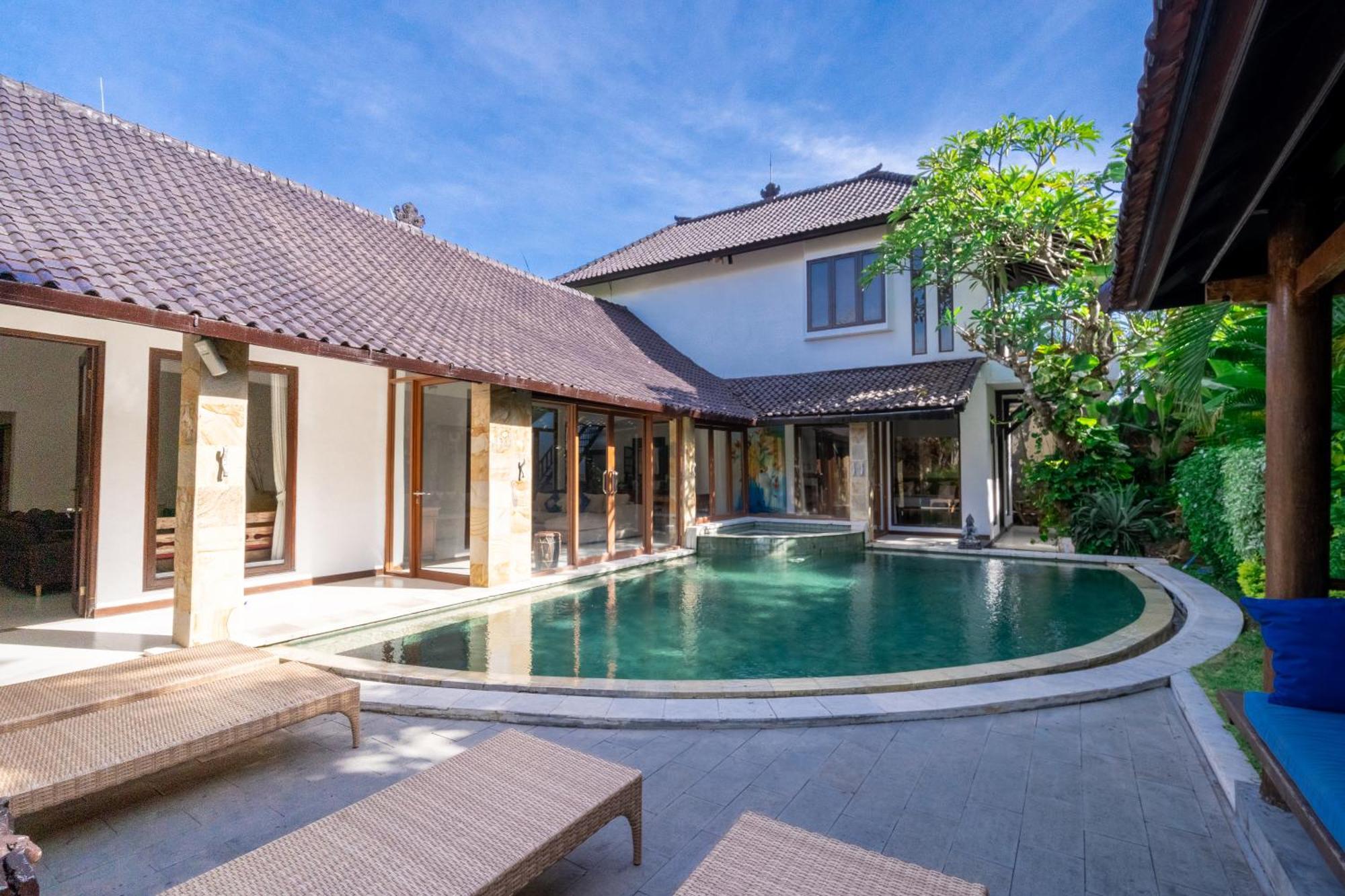 Villa Aveli Seminyak Exteriör bild